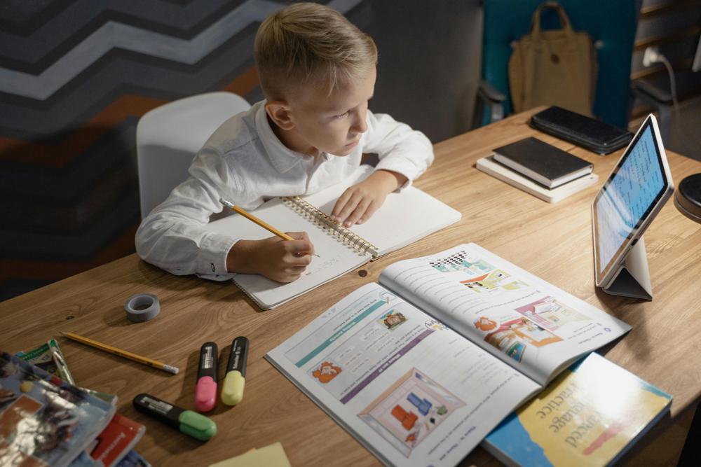 Tablet learning-89475e45b89947df83c07858a3afbee9.jpg Tablet learning